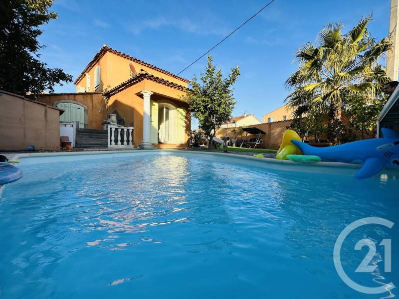 Maison 4 pièces avec piscine à vendre à La Crau