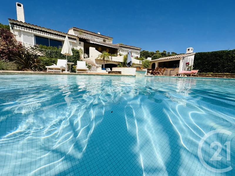 Villa de rêve à vendre à Carqueiranne